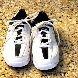 Dexter Women’s Bowling Shoes